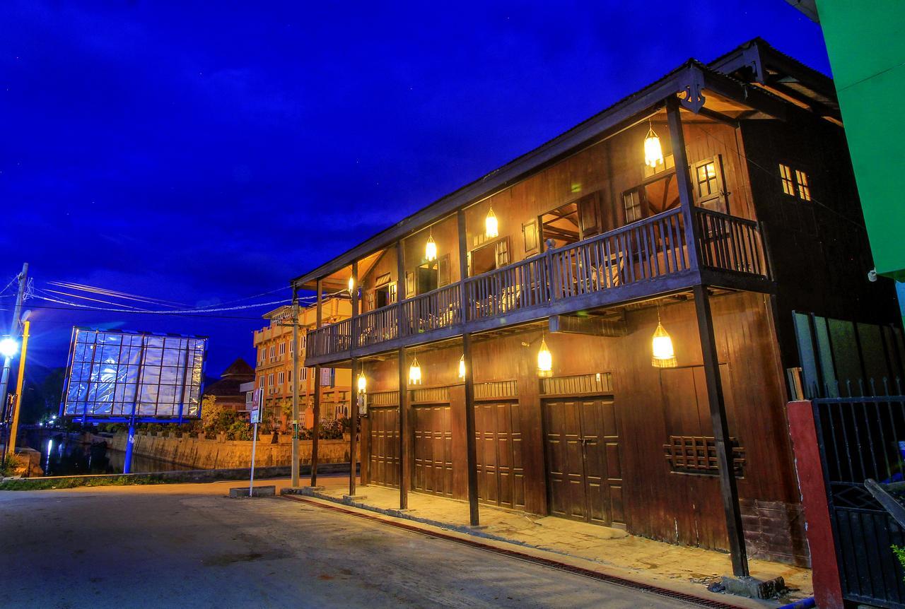 Hardwood Lodge ニャウンシュエ エクステリア 写真