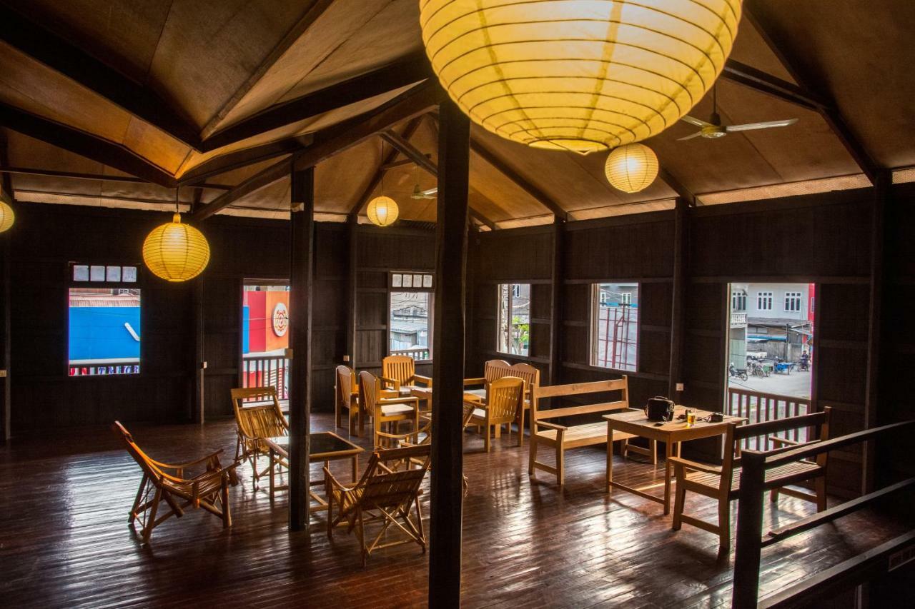 Hardwood Lodge ニャウンシュエ エクステリア 写真